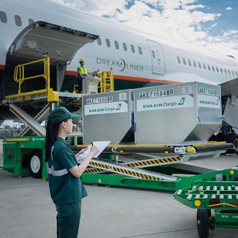 EVA Air, Evergreen Airline Services, and Evergreen Air Cargo Services Achieve Taiwan’s First Dual IATA CEIV Lithium Batteries Certifications in Passenger and Cargo Operations